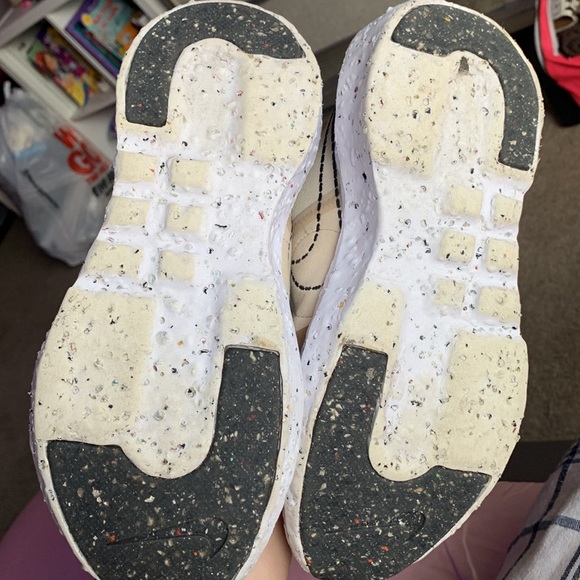 Nike crater impact - Picture 4 of 7